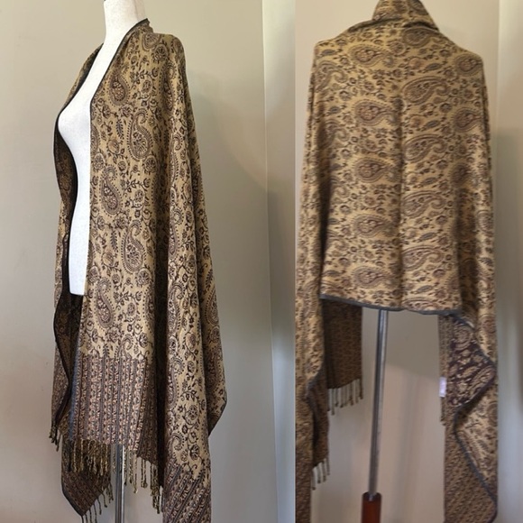 Boho Cashmere  Beautiful Printed Oversized Scarf Wrap Fringe Shawl Reversible - Picture 1 of 15